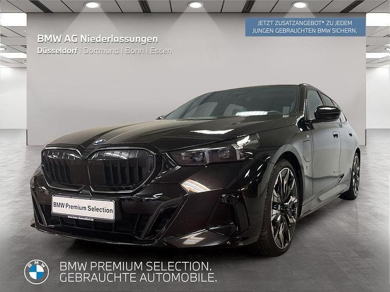 Schwarz Gebraucht 2025 BMW 550e M Sport Kombi | 90.899 € (Teuer) - Bild 1/2