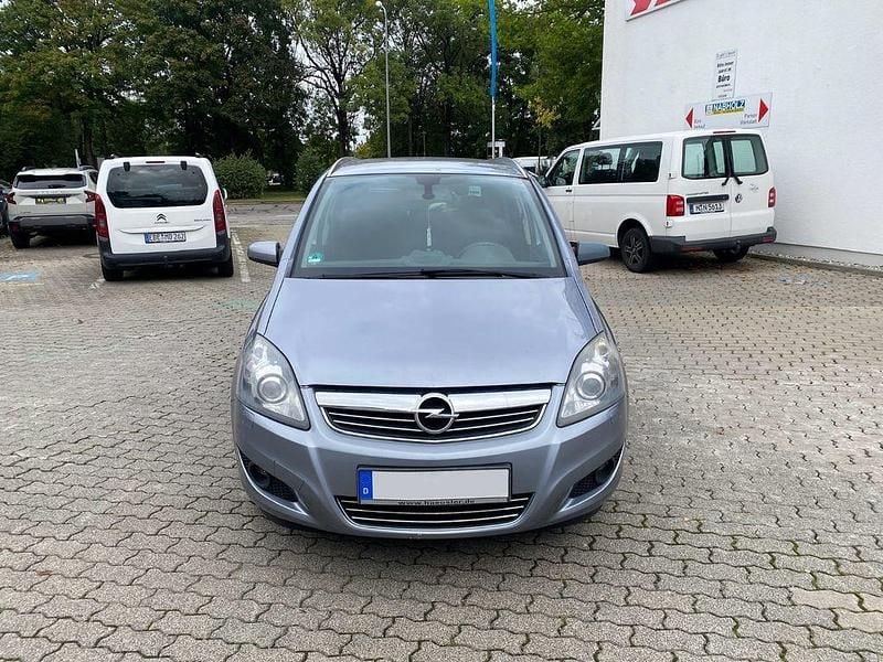 Gebraucht Opel Zafira 140 PS (102 kW) 2008 Grau Van / Kleinbus
