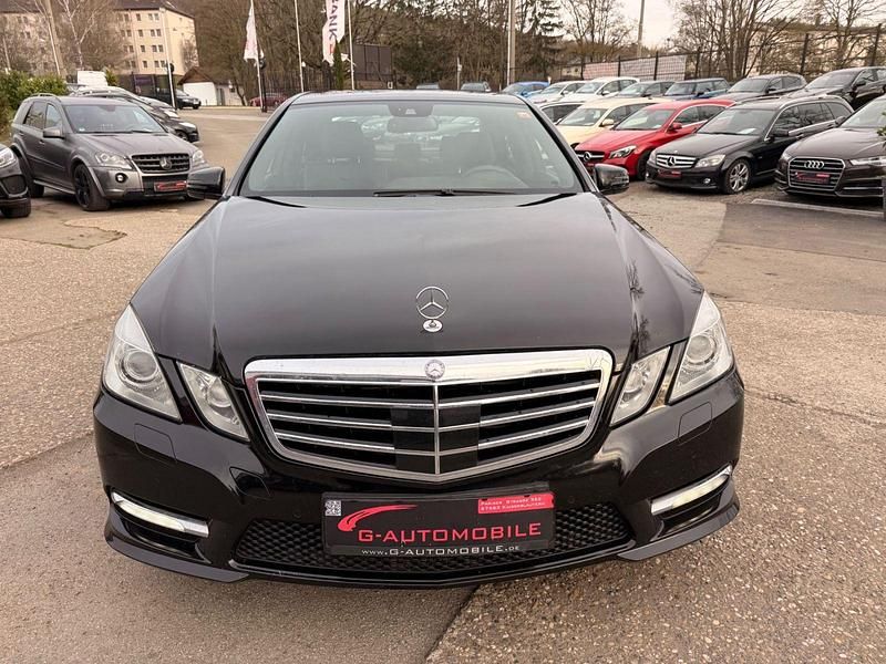 Gebraucht Mercedes E350 AMG 265 PS (194 kW) 2012 Schwarz Limousine