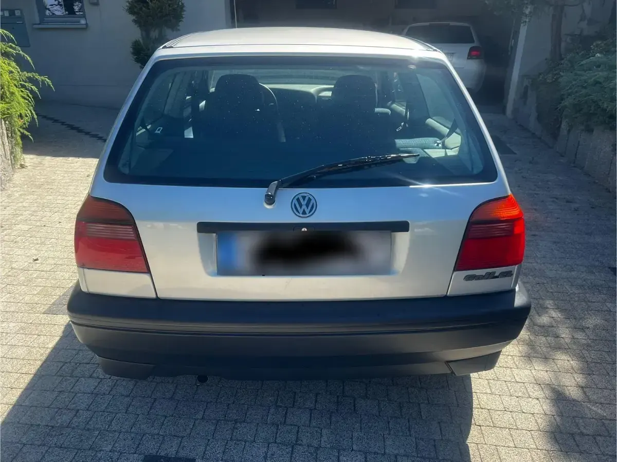 Second-hand VW Golf III 60 CP (44 kW) 1992 Argintiu Hatchback