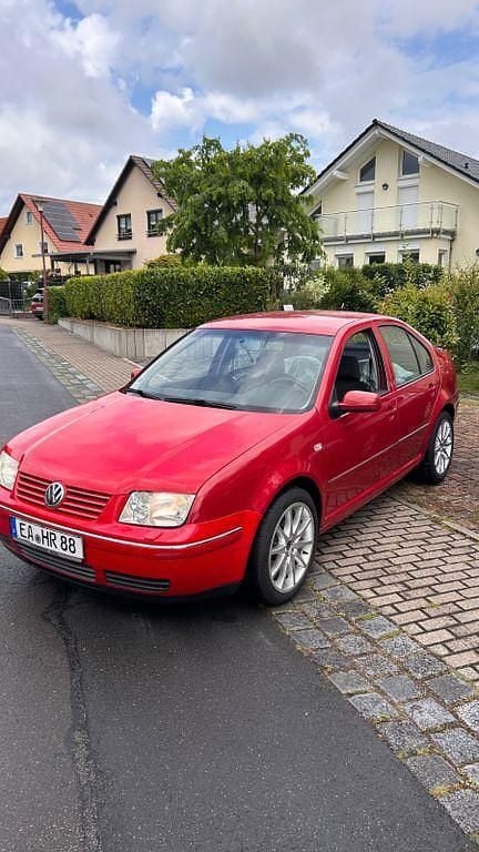 Rot Gebraucht 2002 VW Bora Limousine | 2.500 € (Fairer Preis) - Bild 1/4