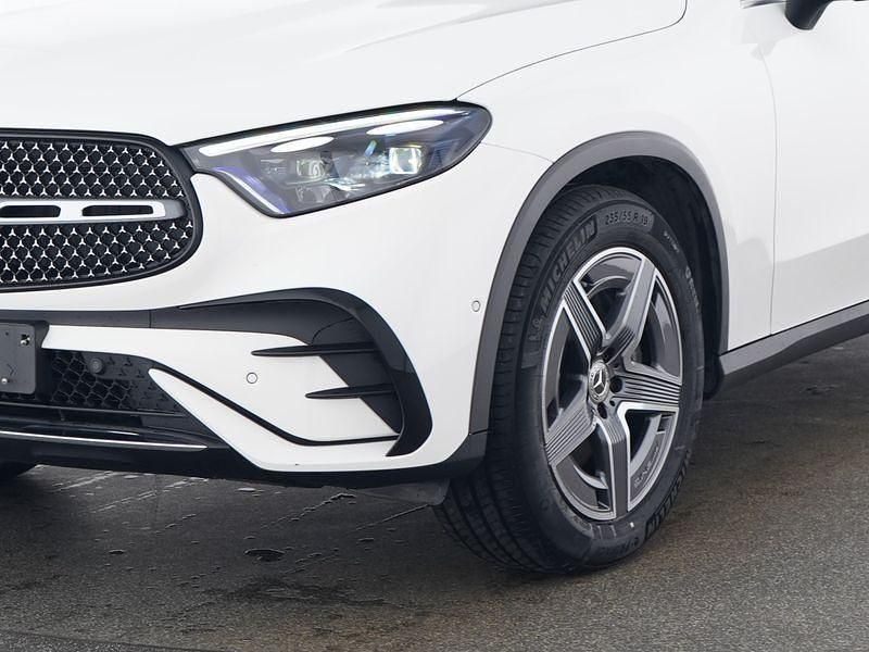 Gebraucht Mercedes GLC300 AMG 258 PS (189 kW) 2024 Weiß SUV