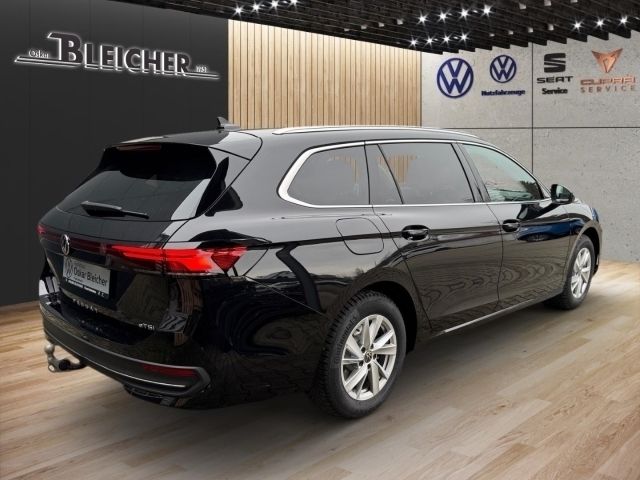 Gebraucht VW Passat Business 150 PS (110 kW) 2024 Grenadillschwarz metallic Kombi