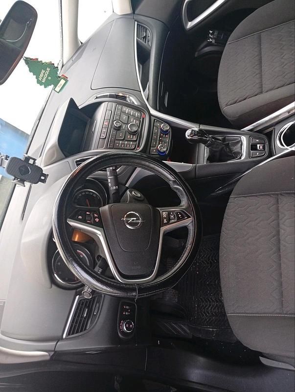 Gebraucht Opel Zafira 165 PS (121 kW) 2014 Schwarz Van / Kleinbus