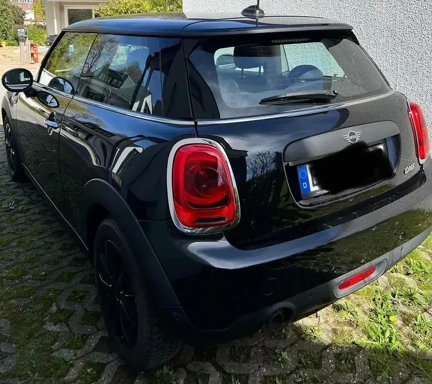 Occasion Mini ONE 102 PK (75 kW) 2019 Zwart Hatchback