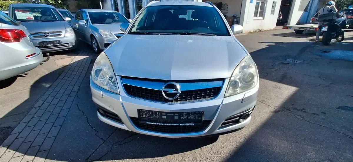 Gebraucht Opel Vectra Edition 155 PS (114 kW) 2005 Silber Kombi