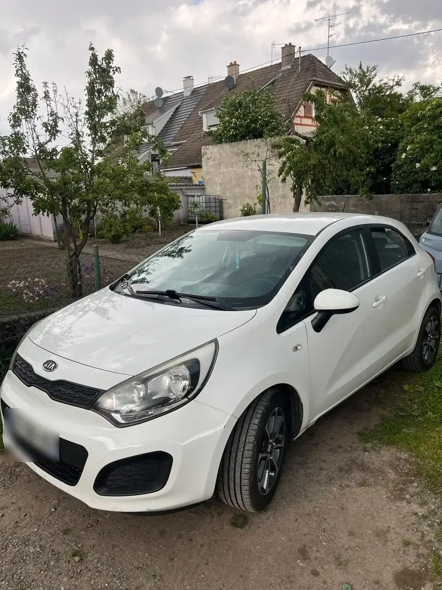 Gebraucht Kia Rio 75 PS (55 kW) 2012 Kleinwagen