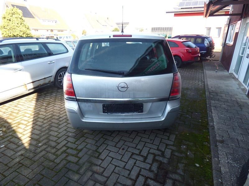 Gebraucht Opel Zafira 120 PS (88 kW) 2007 Grau Van / Kleinbus
