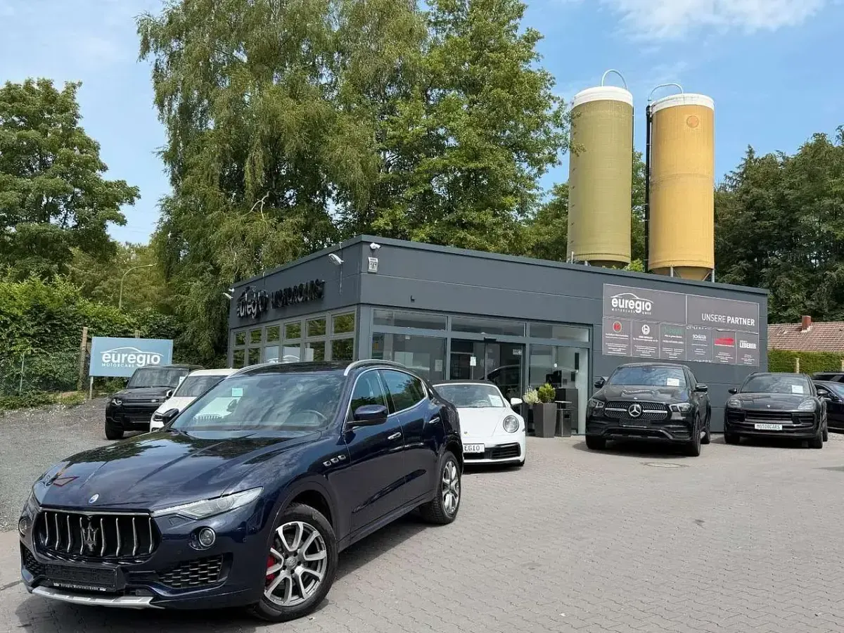 Gebraucht Maserati Levante 275 PS (202 kW) 2017 Blau SUV