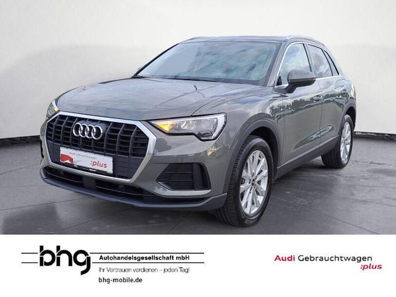 Grau Gebraucht 2022 Audi Q3 Design SUV | 29.530 € (Fairer Preis) - Bild 1/4