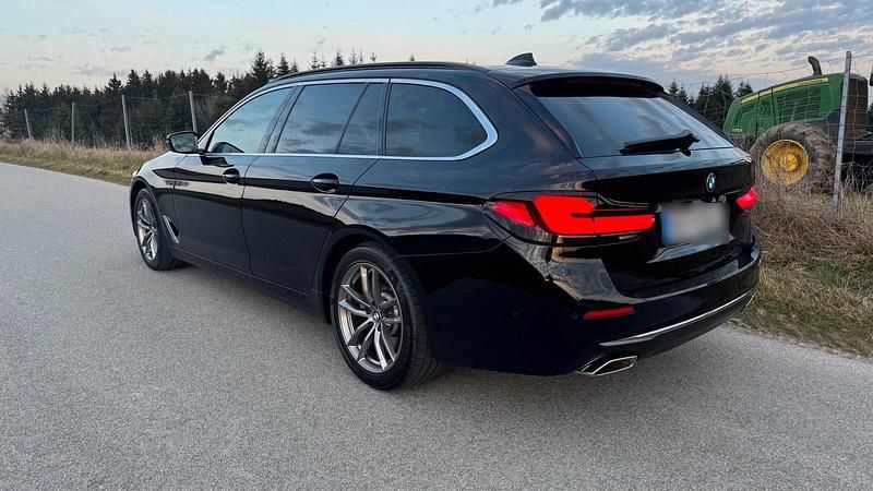 Gebraucht BMW 520 Luxury Line 190 PS (139 kW) 2020 Schwarz Kombi