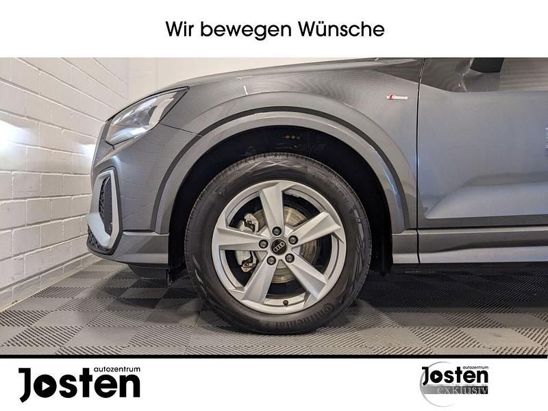 Gebraucht Audi Q2 S-Line 150 PS (110 kW) 2025 Daytonagrau perleffekt SUV