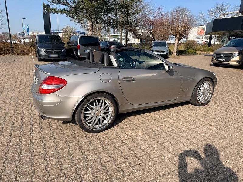 Second-hand Mercedes SLK200 164 CP (120 kW) 2004 Cabrio
