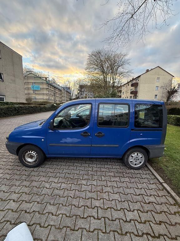 Gebraucht Fiat Doblò 65 PS (47 kW) 2003 Blau Van / Kleinbus