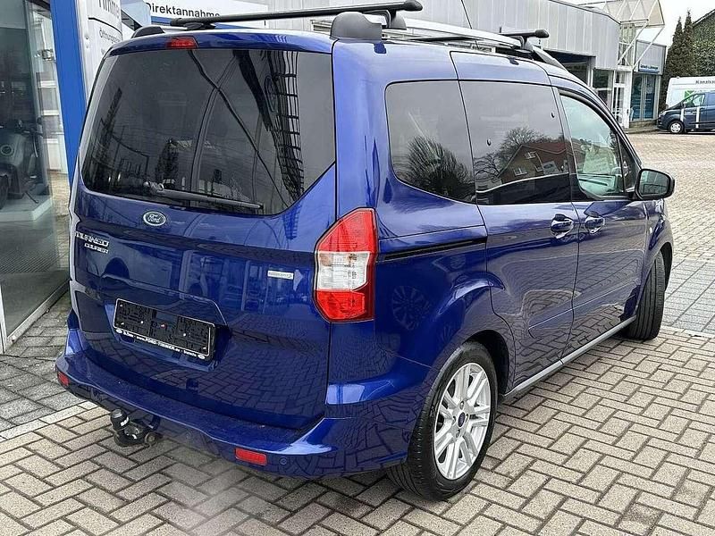 Gebraucht Ford Tourneo Titanium 101 PS (74 kW) 2018 Blau Kombi