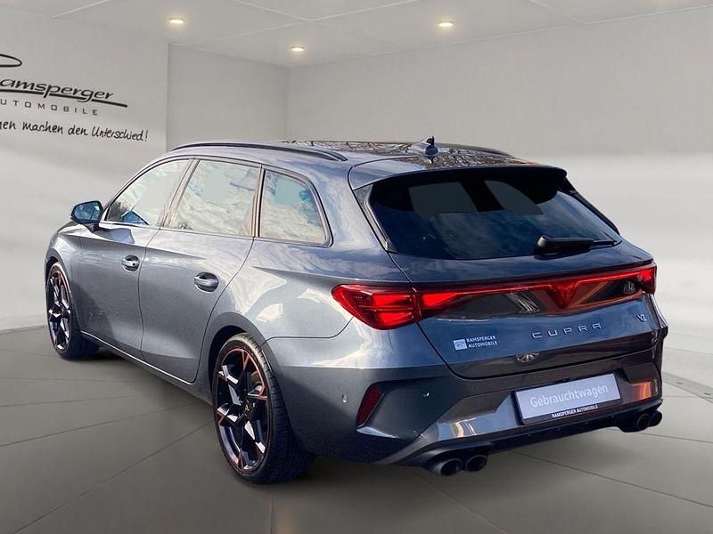 Gebraucht Cupra Leon VZ 333 PS (244 kW) 2025 Grau (magnetic grau metallic) Kombi