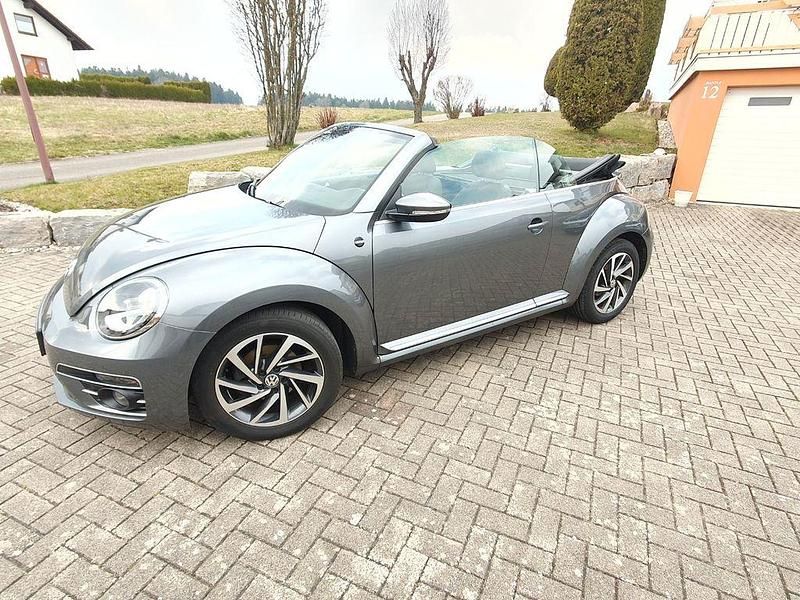Gebraucht VW Beetle Sound 150 PS (110 kW) 2018 Grau Kleinwagen