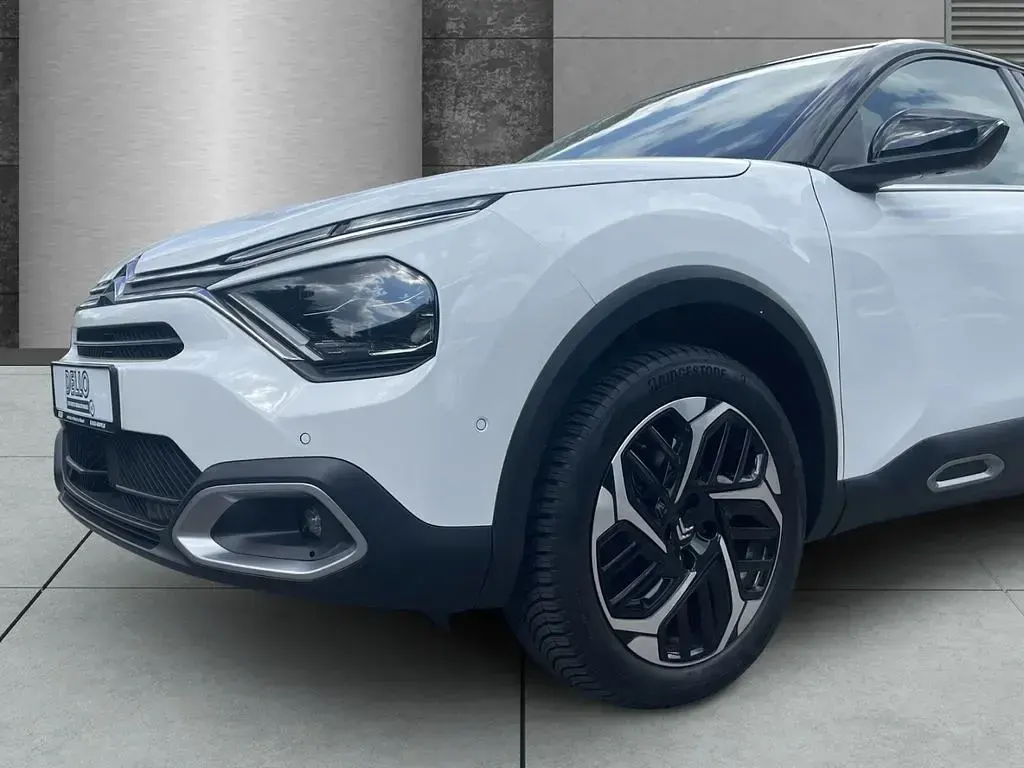 Gebraucht Citroën C4 Shine 131 PS (96 kW) 2024 Weiß SUV