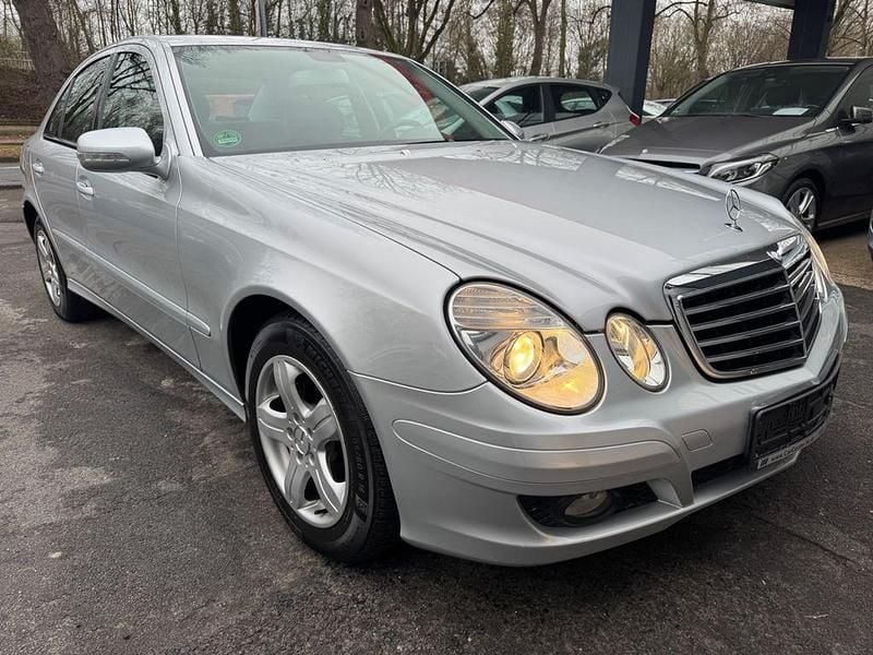 Gebraucht Mercedes E230 204 PS (150 kW) 2008 Silber Limousine