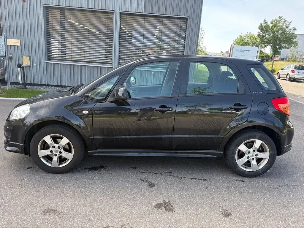 Gebraucht Suzuki SX4 Limited 120 PS (88 kW) 2012 Schwarz Limousine