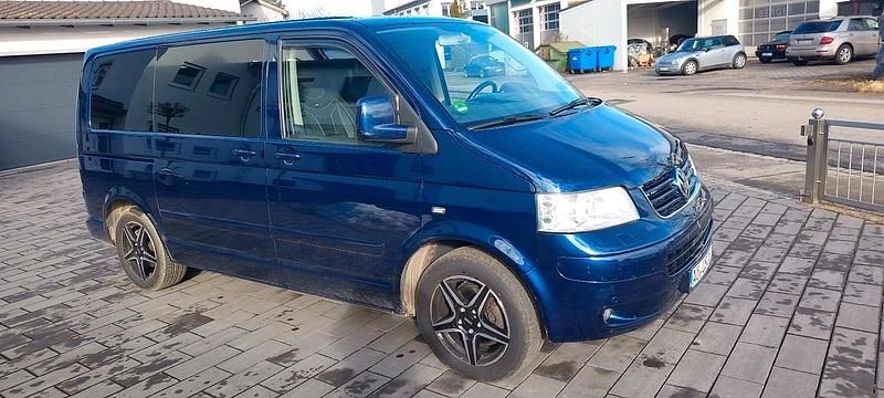 Gebraucht VW Multivan 174 PS (127 kW) 2009 Blau Van