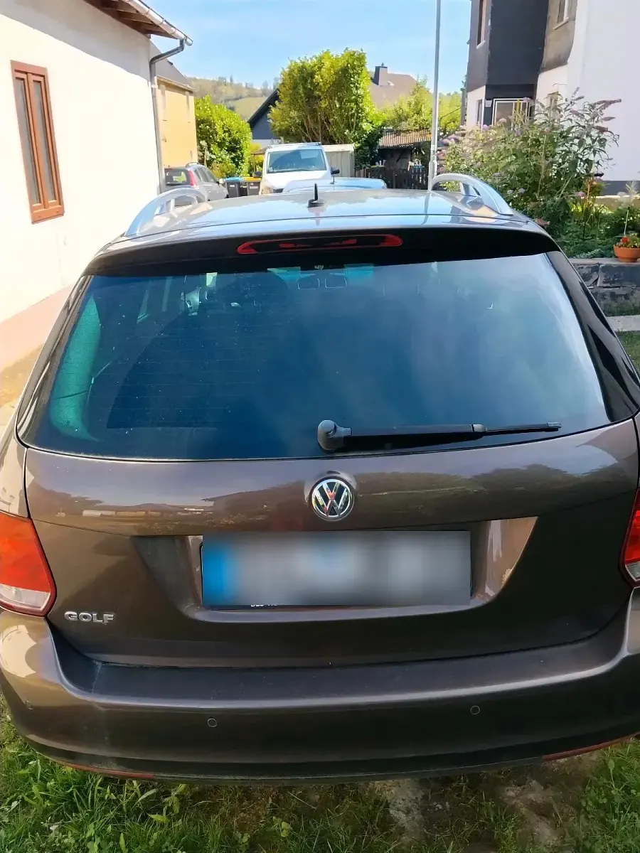 Gebraucht VW Golf VI 85 PS (62 kW) 2011 Braun Kombi