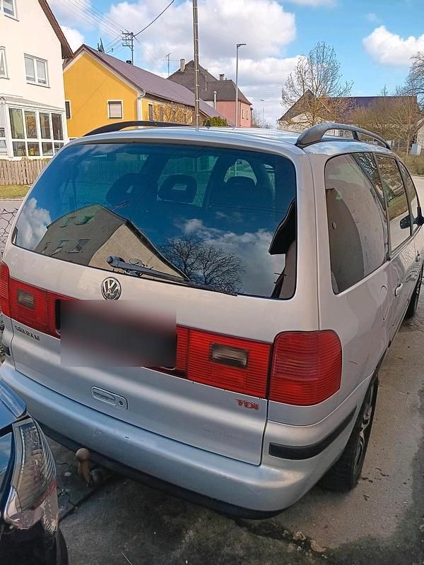 Gebraucht VW Sharan 131 PS (96 kW) 2003 Silber Van / Kleinbus