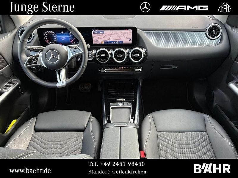 Gebraucht Mercedes GLA220 Progressive 190 PS (139 kW) 2025 Unilack polarweiß SUV