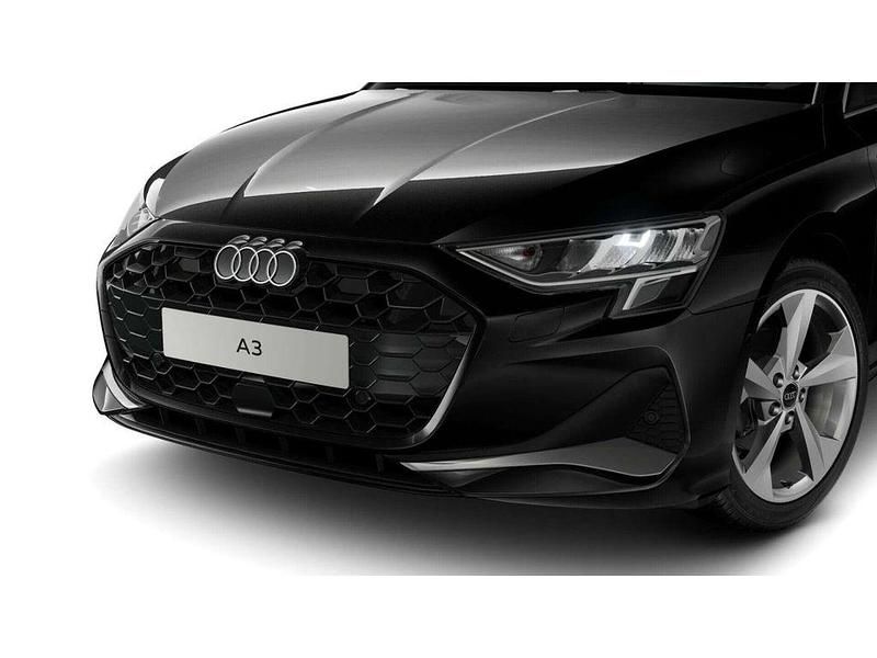 Gebraucht Audi A3 Advanced 150 PS (110 kW) 2025 Schwarz Limousine
