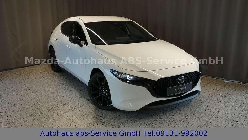 Arctic white Gebraucht 2025 Mazda 3 Homura-Line Limousine | 24.495 € (Fairer Preis) - Bild 1/4