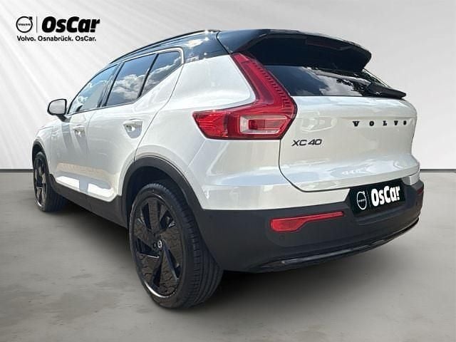 Neu Volvo XC40 Plus 197 PS (144 kW) 2025 Weiß SUV