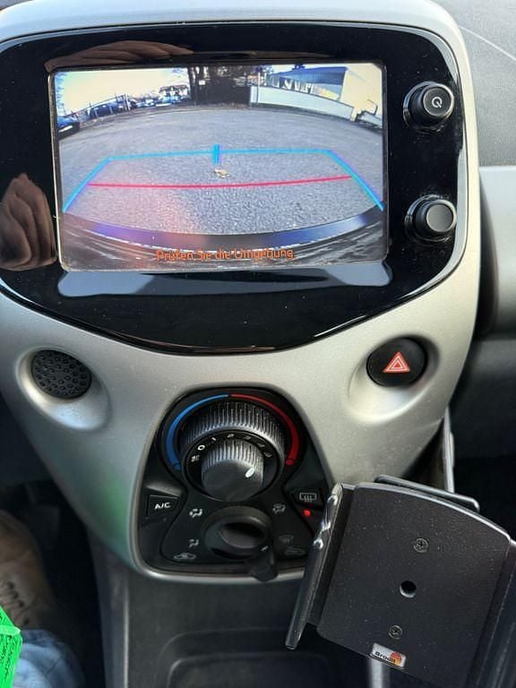 Gebraucht Toyota Aygo X-play 69 PS (50 kW) 2017 Grau Kleinwagen