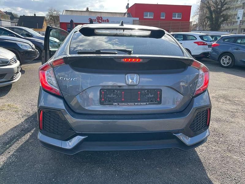 Gebraucht Honda Civic Elegance 129 PS (94 kW) 2018 Polished metal m. Kleinwagen
