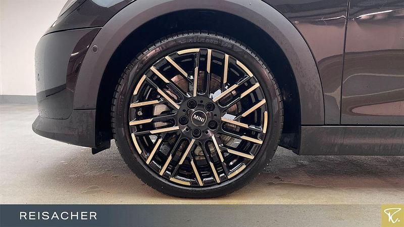 Gebraucht Mini Cooper S Favoured 204 PS (150 kW) 2024 Schwarz Kleinwagen