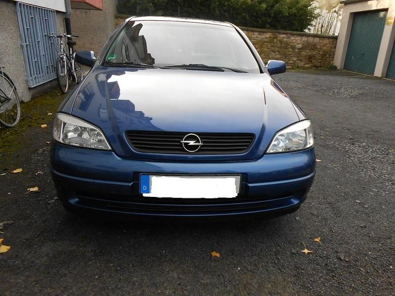 Blau Gebraucht 2002 Opel Astra Elegance Limousine | 2.290 € (Teuer) - Bild 1/4