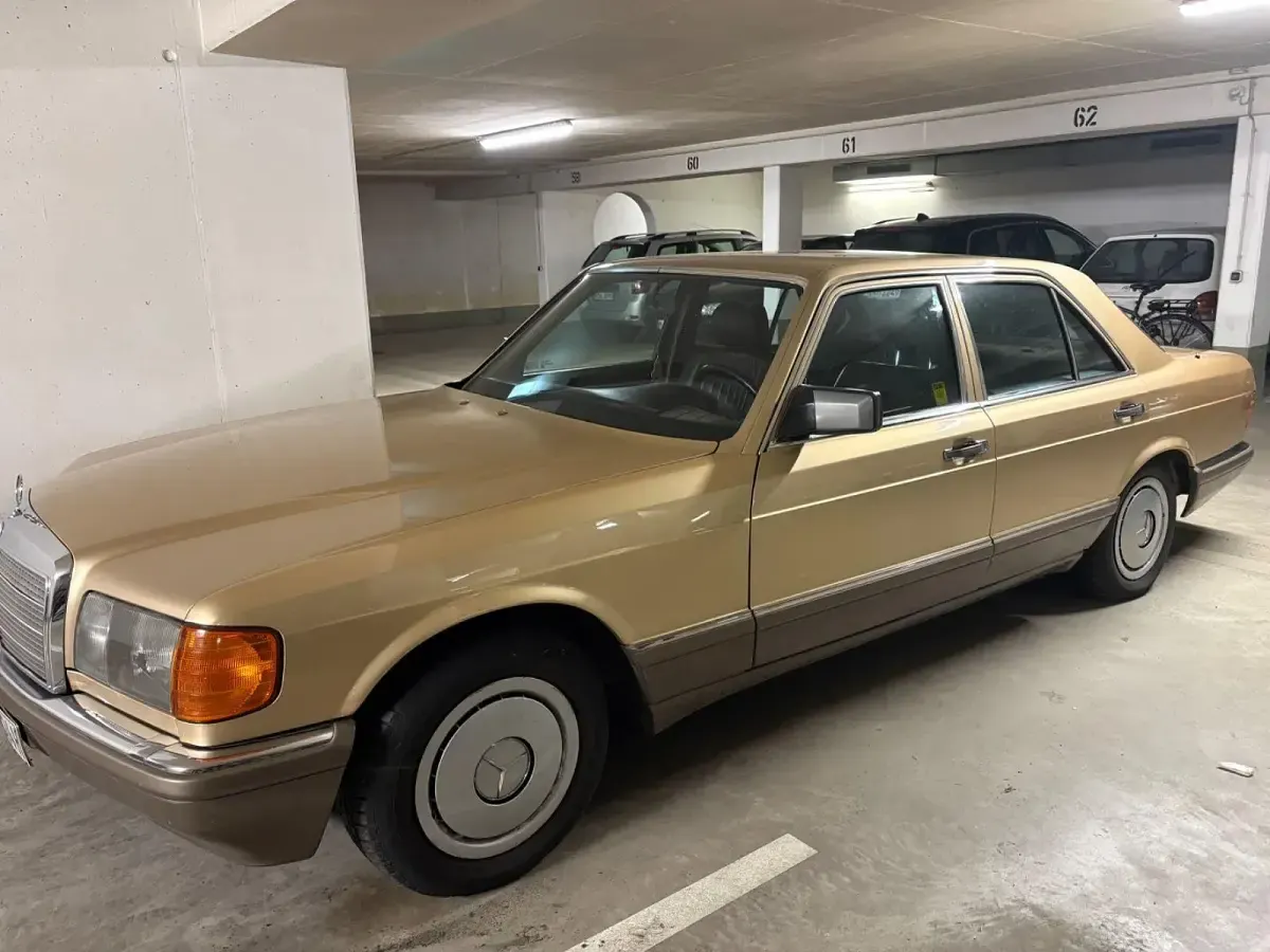Gebraucht Mercedes S420 224 PS (164 kW) 1985 Gold Limousine