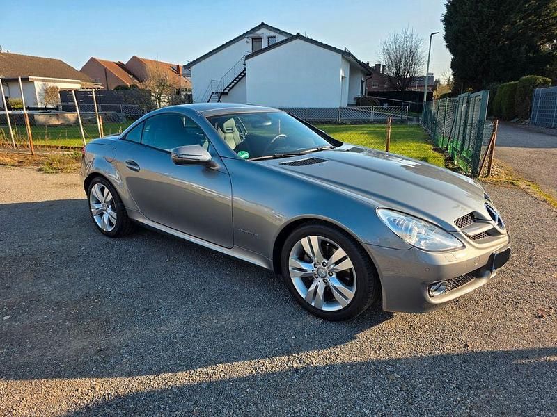 Gebraucht Mercedes SLK200 184 PS (135 kW) 2009 Silber Cabrio