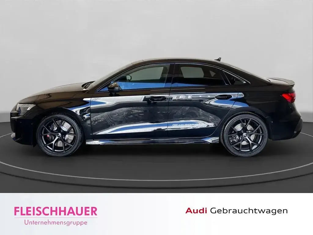 Gebraucht Audi RS3 Sport 400 PS (294 kW) 2026 Schwarz Limousine