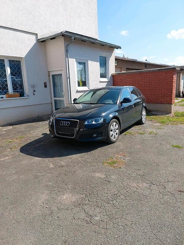 Schwarz Gebraucht 2010 Audi A3 Kombi | 5.900 € (Fairer Preis) - Bild 1/4
