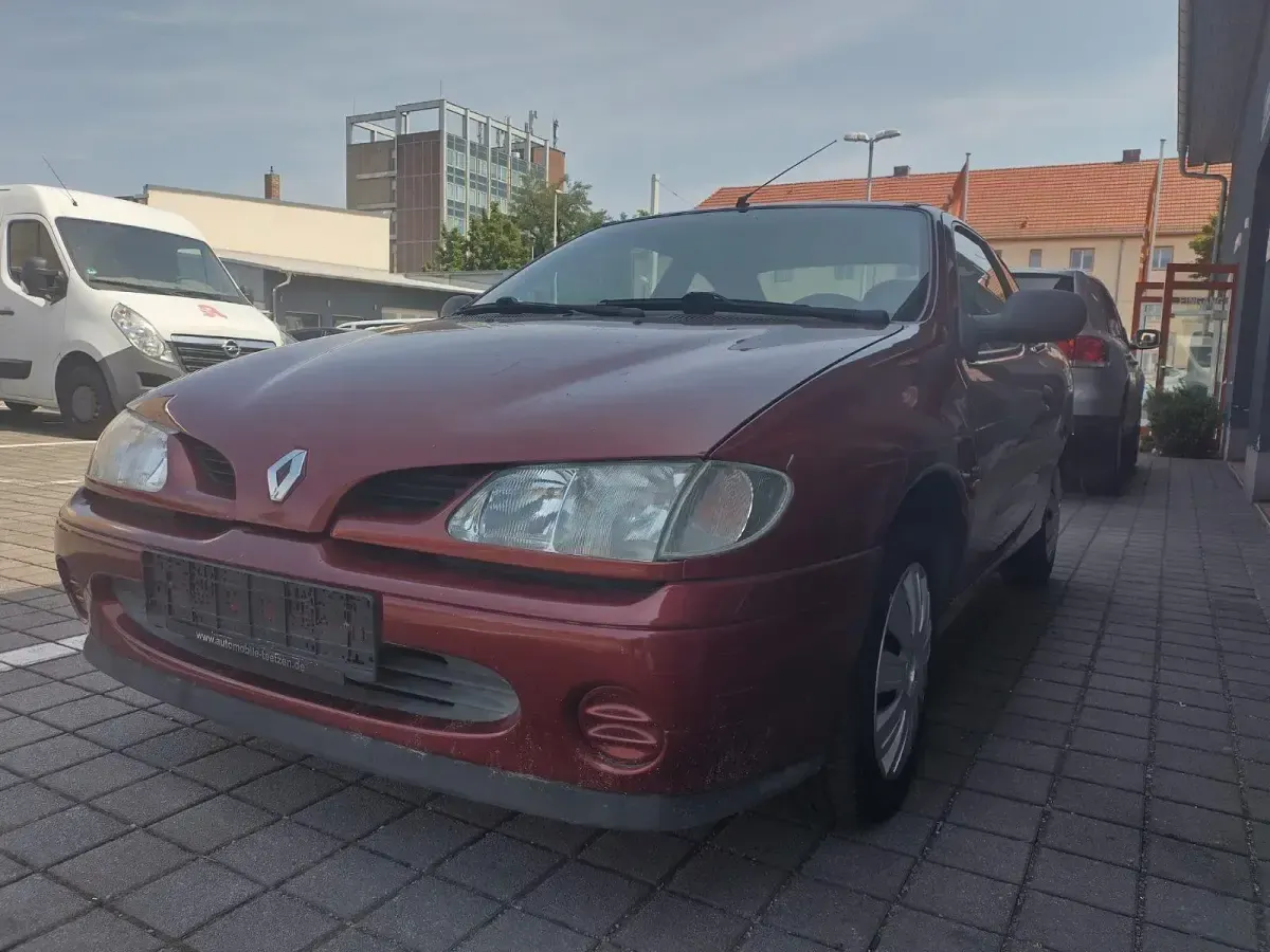 Gebraucht Renault Mégane Coupé 90 PS (66 kW) 1997 Rot Coupé