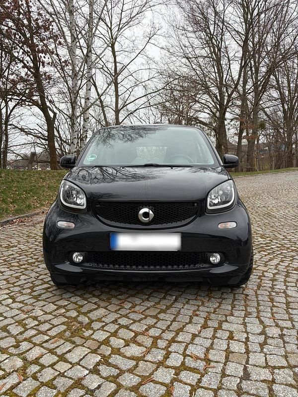 Gebraucht Smart ForTwo Coupé 90 PS (66 kW) 2016 Schwarz Coupé