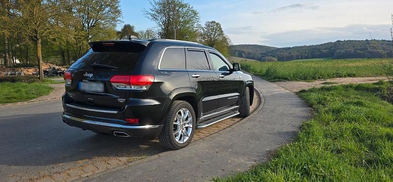 Gebraucht Jeep Grand Cherokee Summit 250 PS (183 kW) 2014 Schwarz SUV
