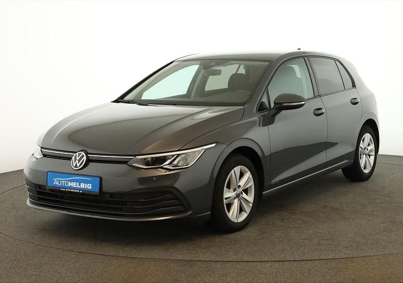 Delfingrau metallic Gebraucht 2020 VW Golf Life SUV | 19.580 € (Fairer Preis) - Bild 1/4