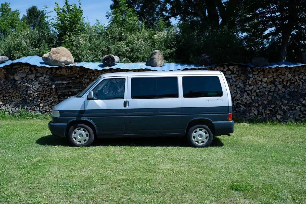 Gebraucht VW Multivan 102 PS (75 kW) 2003 Silber Van / Kleinbus