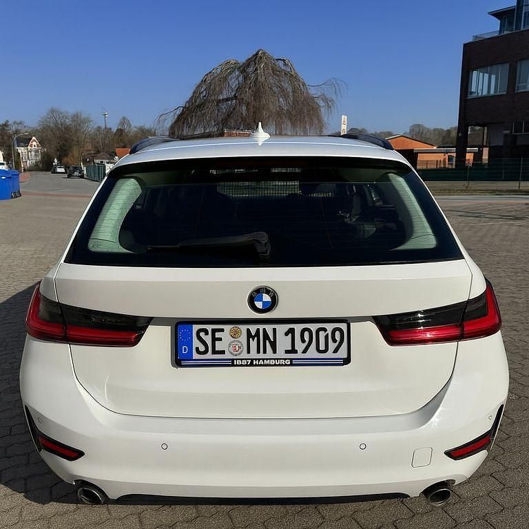 Gebraucht BMW 318 Performance 150 PS (110 kW) 2020 Weiß Kombi