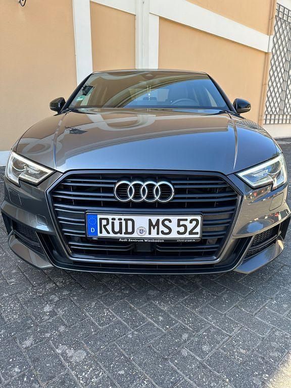 Grau Gebraucht 2016 Audi A3 S-Line Limousine | 13.400 € (Guter Preis) - Bild 1/4