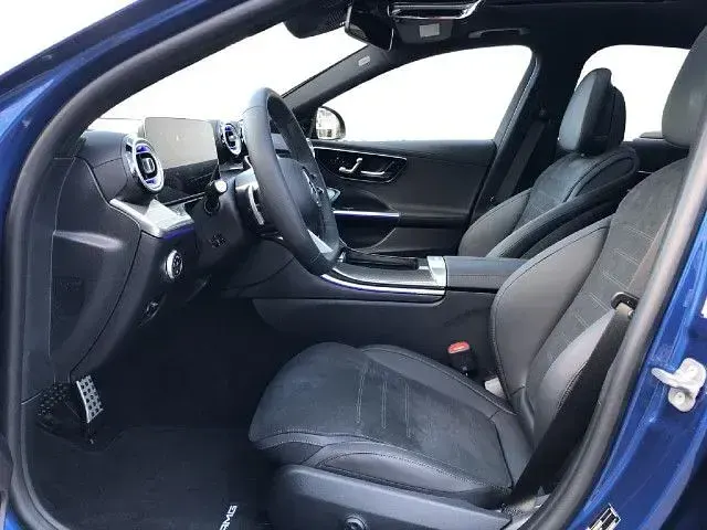 Gebraucht Mercedes C300 AMG line 265 PS (194 kW) 2024 Blau metalliclack spektralblau Limousine