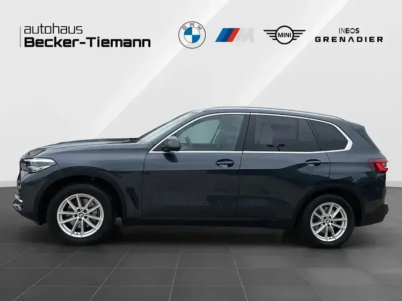 Gebraucht BMW X5 Sport Line 400 PS (294 kW) 2020 Arktikgrau brillanteffekt SUV