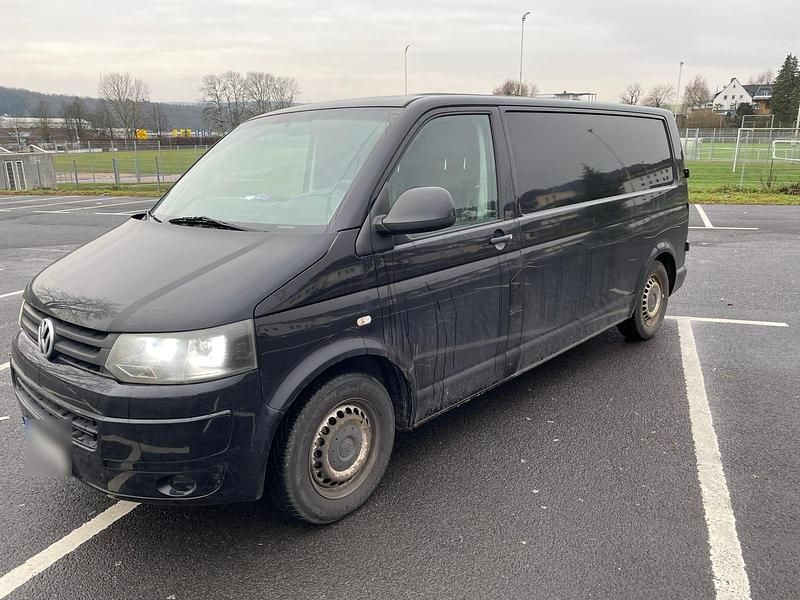 Second-hand VW Transporter 140 CP (102 kW) 2012 Negru Van