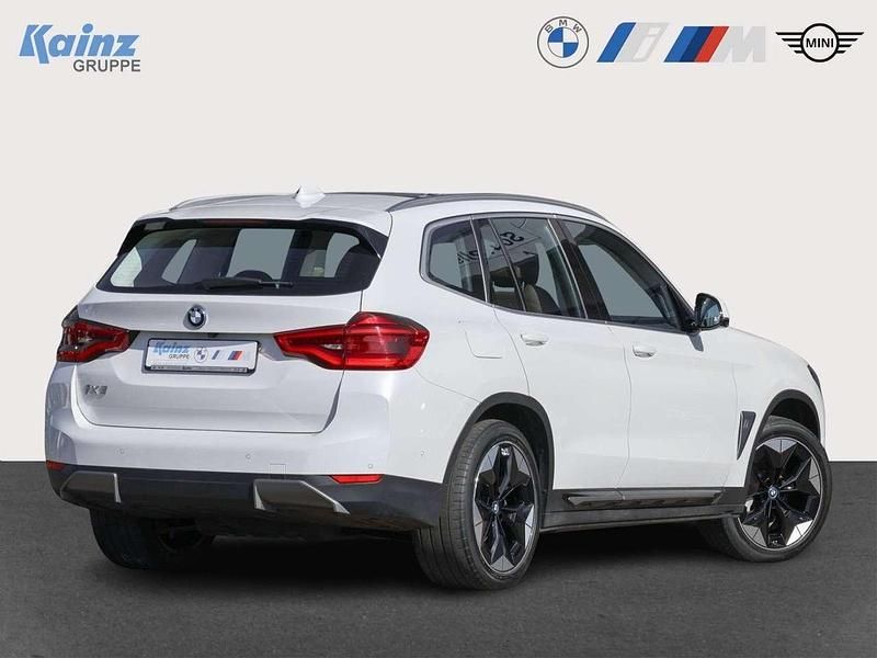 Gebraucht BMW iX3 210 kW (286 PS) 2021 Mineralweiss SUV